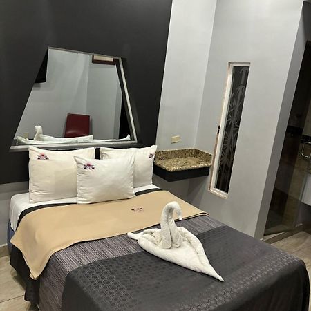 טיחואנה Hotel Diaz מראה חיצוני תמונה